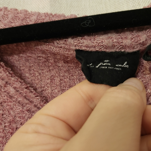 Urban Outfitters Cozy Waffle Knit Button-Up Oversized Small EUC - Picture 3 of 9